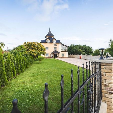 فندق Navigator Palić المظهر الخارجي الصورة
